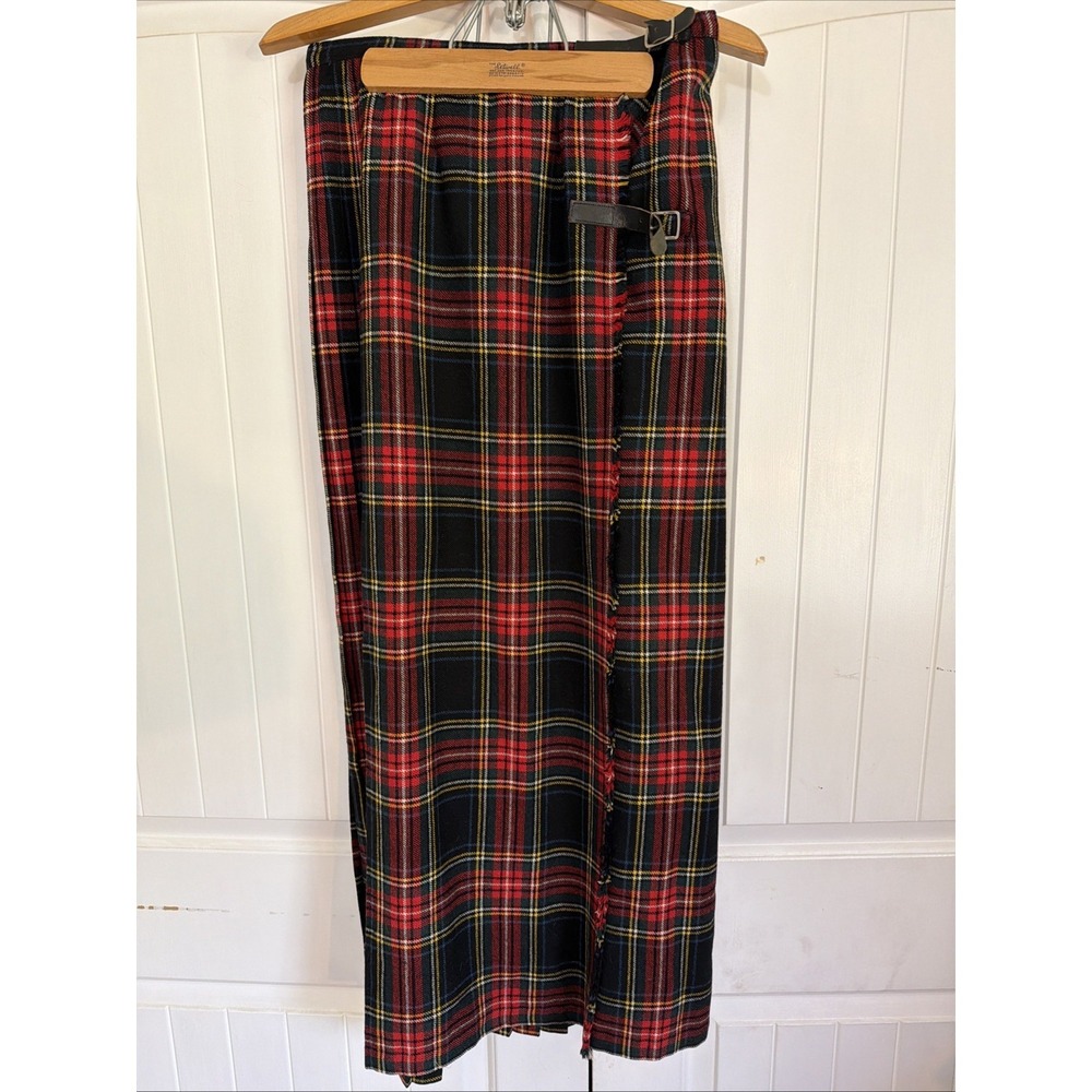 Vintage Archie Brown & Son Women's 10 Wool Skirt Red Plaid Pleated Great Britain